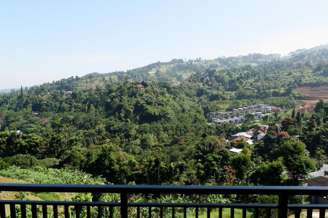 Moment Villa Lembang Exterior foto
