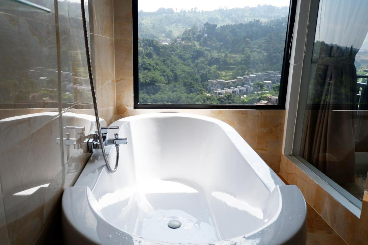 Moment Villa Lembang Exterior foto